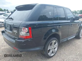 2011 Land Rover Range Rover Sport SC z VIN SALSH2E4XBA715107, wystawiony jako IAAI lot #42298872 z przebiegiem 91 010 mil mil oraz . Historia ofert i sprzedaży dostępna na DreamBid. Obrazek 6.