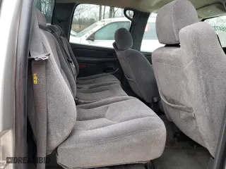 2006 Chevrolet Silverado 1500 LS with VIN 2GCEK13V461315359, listed as a Copart auction lot 46647324 with 147,442 mi miles and Salvage Title. Bid and sale history available at carsss.com. Image 10.