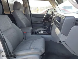 2006 Jeep Commander with VIN 1J8HG48N36C149296, listed as a IAAI auction lot 41422036 with 113,941 mi miles. Bid and sale history available at carsss.com. Image 5.