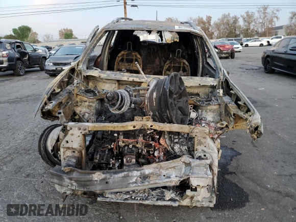 2019 Jeep Cherokee Trailhawk Elite with VIN 1C4PJMBX7KD472656, listed as a Copart auction lot 86366514 with 0 mi miles and Non Repairable. Bid and sale history available at carsss.com. Image 5.