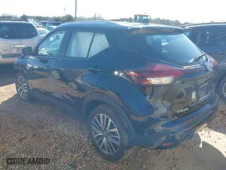 2021 Nissan Kicks SV with VIN 3N1CP5CV0ML526153, listed as a IAAI auction lot 41882699 with 63,322 mi miles. Bid and sale history available at carsss.com. Image 3.