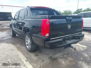 2008 Cadillac Escalade EXT with VIN 3GYFK62888G233782, listed as a IAAI auction lot 41981049 with 276,513 mi miles. Bid and sale history available at carsss.com. Image 3.