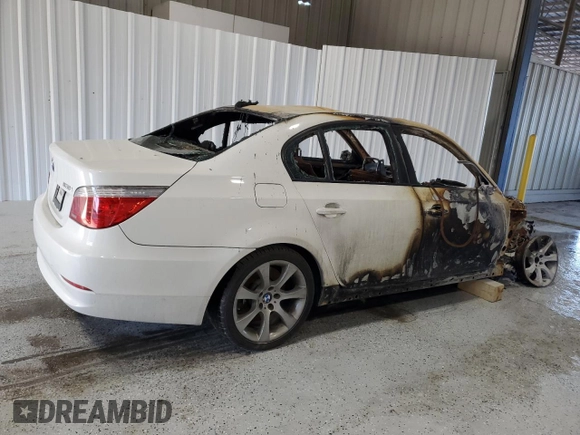 2008 BMW 5 Series 535i z VIN WBANW13518CZ84977, wystawiony jako Copart lot #75095514 z przebiegiem Nie podano mil oraz Nie do naprawy • Non repairable. Historia ofert i sprzedaży dostępna na DreamBid. Obrazek 3.