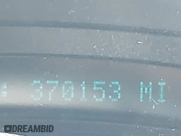 2006 Chevrolet Tahoe LS z VIN 1GNEC13V86R135510, wystawiony jako IAAI lot #42123092 z przebiegiem 370 153 mil mil oraz . Historia ofert i sprzedaży dostępna na DreamBid. Obrazek 15.