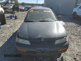 1995 Honda Accord EX with VIN 1HGCD5661SA012246, listed as a Copart auction lot 77007384 with 211,546 mi miles and Salvage Title. Bid and sale history available at DreamBid. Image 5.