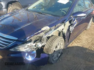 2014 Hyundai Sonata SE with VIN 5NPEC4AC6EH839254, listed as a IAAI auction lot 41531077 with 190,000 mi miles and . Bid and sale history available at DreamBid. Image 6.