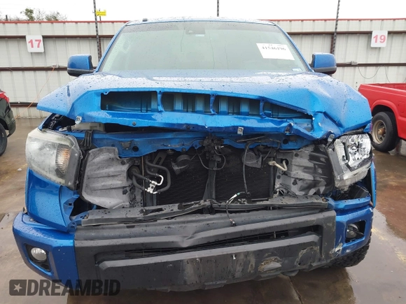 2018 Toyota Tundra SR5 z VIN 5TFDW5F16JX752629, wystawiony jako IAAI lot #41546196 z przebiegiem 105 247 mil mil oraz . Historia ofert i sprzedaży dostępna na DreamBid. Obrazek 6.