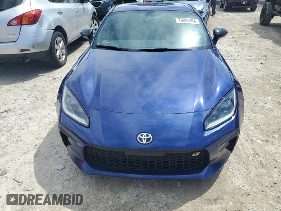 2022 Toyota GR86 Premium with VIN JF1ZNBF15N8756720, listed as a Copart auction lot 70085564 with 26,354 mi miles and Salvage Title. Bid and sale history available at carsss.com. Image 5.