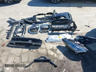 2024 BMW i4 eDrive35 z VIN WBY43AW01RFS94328, wystawiony jako IAAI lot #41734039 z przebiegiem 8959 mil mil oraz . Historia ofert i sprzedaży dostępna na DreamBid. Obrazek 12.