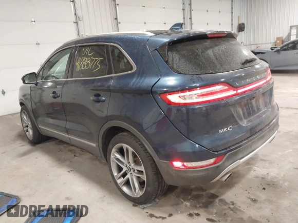 2015 Lincoln MKC with VIN 5LMTJ2AH0FUJ28744, listed as a IAAI auction lot 41888775 with 145,872 mi miles. Bid and sale history available at carsss.com. Image 3.