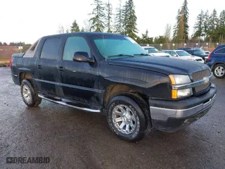 2006 Chevrolet Avalanche Z71 with VIN 3GNEK12ZX6G221862, listed as a IAAI auction lot 41794956 with 163,738 mi miles. Bid and sale history available at carsss.com. Image 1.