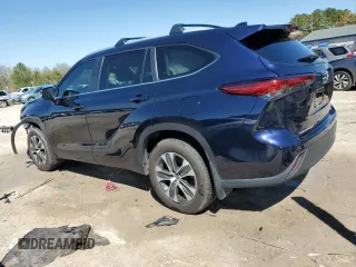 2023 Toyota Highlander L with VIN 5TDKDRBH1PS047307, listed as a Copart auction lot 48477805 with 28,221 mi miles and Salvage title. Bid and sale history available at DreamBid. Image 2.