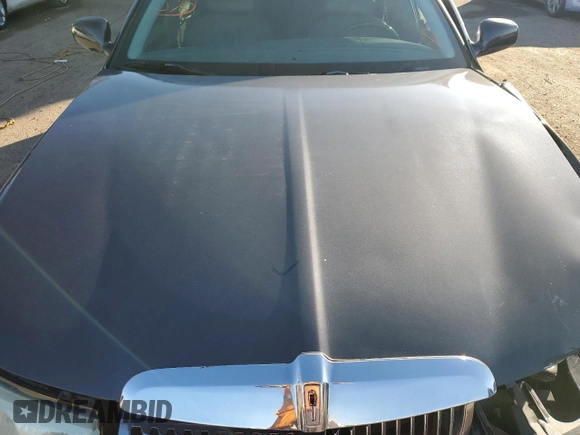 2002 Lincoln Town Car Signature z VIN 1LNHM82W02Y611525, wystawiony jako Copart lot #81514784 z przebiegiem 123 140 mil mil oraz Szkoda całkowita • Salvage title. Historia ofert i sprzedaży dostępna na DreamBid. Obrazek 11.