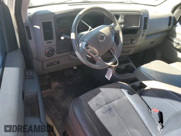 2021 Nissan NV Cargo SV z VIN 1N6BF0LY3MN808793, wystawiony jako Copart lot #42656435 z przebiegiem 140 026 mil mil oraz Szkody całkowita. Historia ofert i sprzedaży dostępna na DreamBid. Obrazek 8.