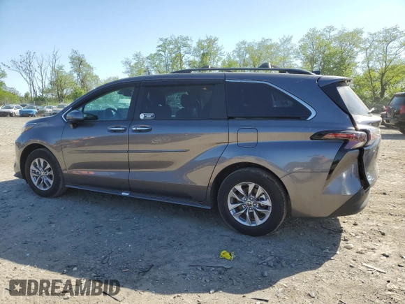 2024 Toyota Sienna XLE with VIN 5TDYSKFC1RS149845, listed as a Copart auction lot 54313515 with 10,753 mi miles and Salvage title. Bid and sale history available at DreamBid. Image 2.