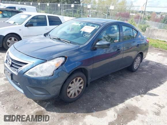 2016 Nissan Versa S Plus with VIN 3N1CN7AP2GL913006, listed as a IAAI auction lot 41989696 with 260,168 mi miles. Bid and sale history available at carsss.com. Image 2.