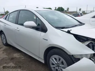 2016 Toyota Prius Two with VIN JTDKBRFU2G3503863, listed as a IAAI auction lot 42035013 with 118,930 mi miles. Bid and sale history available at carsss.com. Image 14.