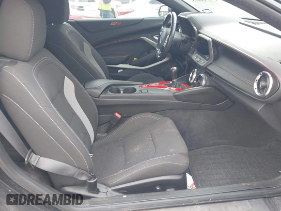 2019 Chevrolet Camaro 1SS z VIN 1G1FE1R73K0141237, wystawiony jako IAAI lot #41550025 z przebiegiem 35 477 mil mil oraz . Historia ofert i sprzedaży dostępna na DreamBid. Obrazek 5.