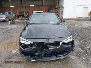 2016 BMW 3 Series 328i z VIN WBA8E9G52GNT45955, wystawiony jako IAAI lot #42051162 z przebiegiem 85 791 mil mil oraz . Historia ofert i sprzedaży dostępna na DreamBid. Obrazek 13.