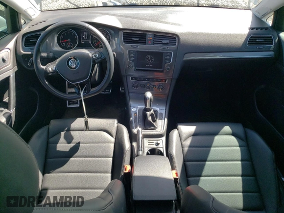 2017 Volkswagen Golf S z VIN 3VWH17AU7HM520826, wystawiony jako Copart lot #52184895 z przebiegiem 77 849 mil mil oraz Szkoda całkowita • Salvage title. Historia ofert i sprzedaży dostępna na DreamBid. Obrazek 8.