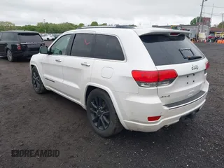 2018 Jeep Grand Cherokee High Altitude z VIN 1C4RJFCG7JC216122, wystawiony jako IAAI lot #42221311 z przebiegiem 121 852 mil mil oraz . Historia ofert i sprzedaży dostępna na DreamBid. Obrazek 3.