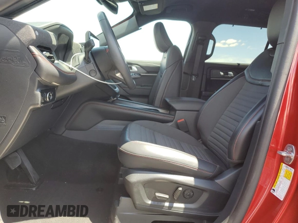 2025 Ford Explorer ST-Line with VIN 1FMUK7KH9SGA40462, listed as a Copart auction lot 54848405 with 8,111 mi miles and Salvage title. Bid and sale history available at DreamBid. Image 7.