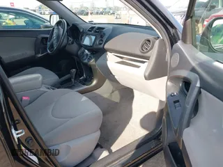 2011 Toyota RAV4 with VIN JTMEK4DV0B5106239, listed as a IAAI auction lot 41424253 with 125,747 mi miles and . Bid and sale history available at DreamBid. Image 5.
