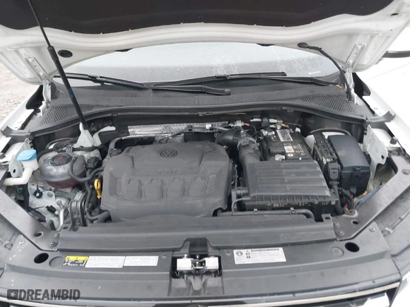 2019 Volkswagen Tiguan SE with VIN 3VV2B7AX5KM049686, listed as a IAAI auction lot 40280519 with 46,114 mi miles. Bid and sale history available at carsss.com. Image 10.