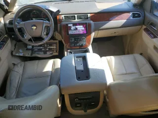 2013 Chevrolet Avalanche LT with VIN 3GNMCFE02DG344524, listed as a Copart auction lot 81173154 with 199,558 mi miles and Salvage Title. Bid and sale history available at DreamBid. Image 8.