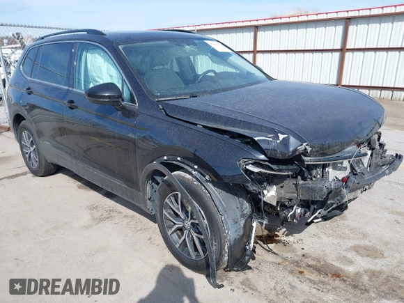 2019 Volkswagen Tiguan SE with VIN 3VV2B7AX6KM066013, listed as a IAAI auction lot 41854035 with 72,322 mi miles and . Bid and sale history available at DreamBid. Image 1.