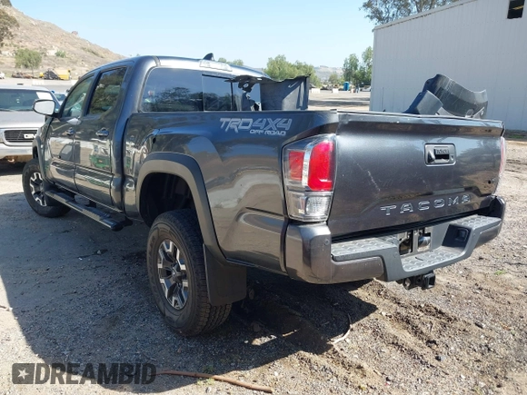 2021 Toyota Tacoma SR5 z VIN 3TMDZ5BN8MM117163, wystawiony jako IAAI lot #42070540 z przebiegiem 12 790 mil mil oraz . Historia ofert i sprzedaży dostępna na DreamBid. Obrazek 3.