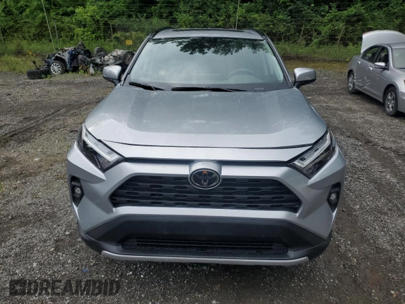 2025 Toyota RAV4 XLE Premium with VIN 2T3A1RFV6SC503413, listed as a Copart auction lot 62786075 with 831 mi miles and Salvage title. Bid and sale history available at DreamBid. Image 5.