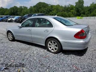 2008 Mercedes-Benz E 320 with VIN WDBUF22X58B266439, listed as a Copart auction lot 61152695 with 82,576 mi miles and Salvage title. Bid and sale history available at DreamBid. Image 2.