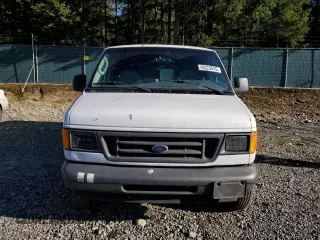 2004 Ford Econoline Cargo z VIN 1FTNE24LX4HA51567, wystawiony jako Copart lot #89223615 z przebiegiem 235 782 mil mil oraz Czysty tytuł • Clean title. Historia ofert i sprzedaży dostępna na DreamBid. Obrazek 5.