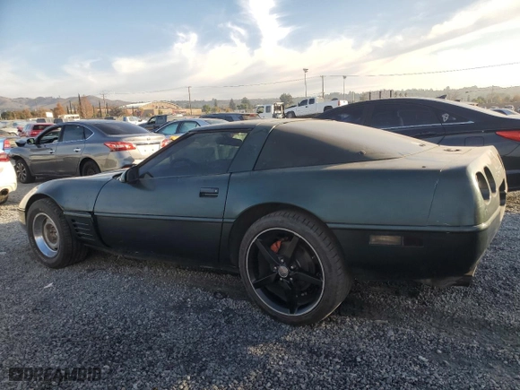 1994 Chevrolet Corvette with VIN 1G1YY22P2R5113040, listed as a Copart auction lot 83253754 with 178,544 mi miles and Clean Title. Bid and sale history available at carsss.com. Image 2.