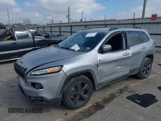 2016 Jeep Cherokee Latitude with VIN 1C4PJLCB3GW107402, listed as a IAAI auction lot 41505242 with 110,994 mi miles. Bid and sale history available at carsss.com. Image 18.
