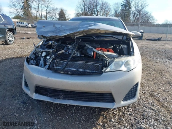 2013 Toyota Camry Hybrid LE with VIN 4T1BD1FK5DU076450, listed as a IAAI auction lot 40845035 with 174,996 mi miles. Bid and sale history available at carsss.com. Image 6.