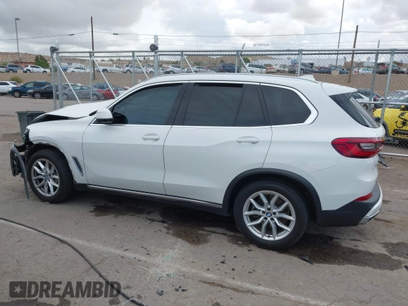 2019 BMW X5 xDrive40i z VIN 5UXCR6C54KLL63804, wystawiony jako IAAI lot #42189314 z przebiegiem Nie podano mil oraz . Historia ofert i sprzedaży dostępna na DreamBid. Obrazek 13.