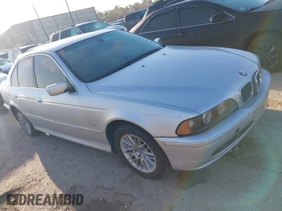 2003 BMW 5 Series 530iA with VIN WBADT63473CK43752, listed as a IAAI auction lot 41715507 with 1 mi miles. Bid and sale history available at carsss.com. Image 1.