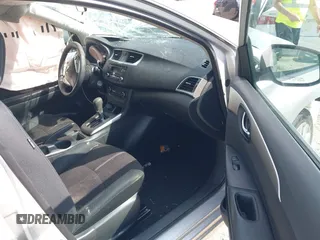 2017 Nissan Sentra SR z VIN 3N1AB7AP4HY303578, wystawiony jako IAAI lot #42151668 z przebiegiem 75 885 mil mil oraz . Historia ofert i sprzedaży dostępna na DreamBid. Obrazek 5.