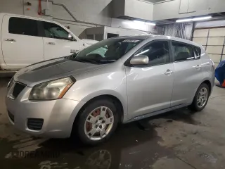 2009 Pontiac Vibe w/1SB with VIN 5Y2SP670X9Z424162, listed as a Copart auction lot 84039474 with 152,690 mi miles and Salvage Title. Bid and sale history available at carsss.com. Image 1.