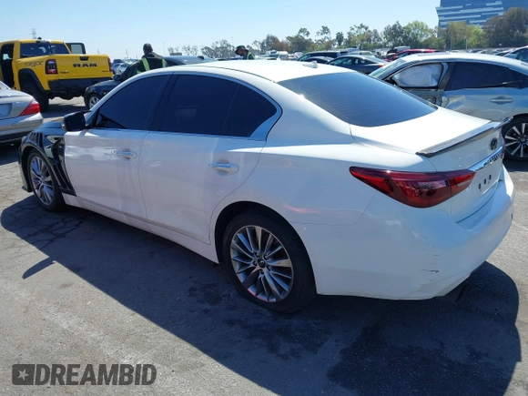 2019 Infiniti Q50 Signature Edition with VIN JN1EV7AP4KM540378, listed as a IAAI auction lot 41871999 with 120,990 mi miles and . Bid and sale history available at carsss.com. Image 3.