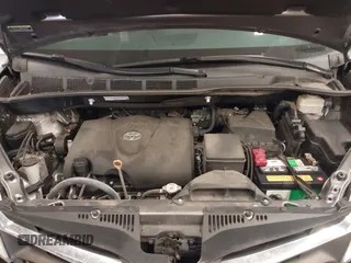 2018 Toyota Sienna LE Auto Access Seat with VIN 5TDKZ3DC4JS903738, listed as a IAAI auction lot 41688581 with 42,511 mi miles. Bid and sale history available at carsss.com. Image 10.