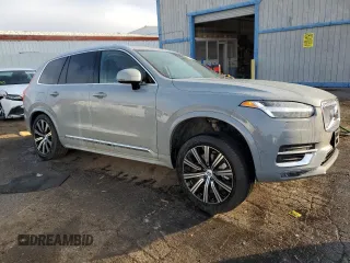 2025 Volvo XC90 Plus with VIN YV4062PE6S1342140, listed as a Copart auction lot 42954285 with 4,584 mi miles and Clean Title. Bid and sale history available at DreamBid. Image 4.