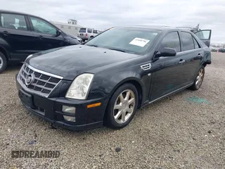 2011 Cadillac STS RWD z VIN 1G6DW6ED8B0159384, wystawiony jako IAAI lot #41840796 z przebiegiem 209 953 mil mil oraz . Historia ofert i sprzedaży dostępna na DreamBid. Obrazek 23.