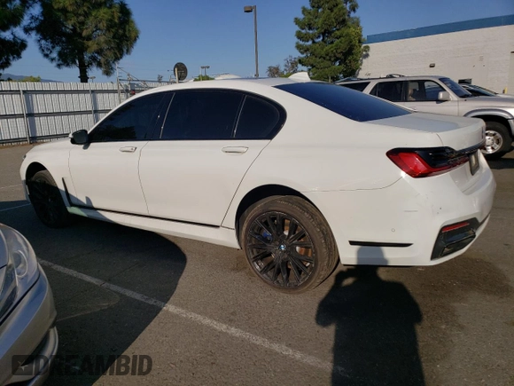 2021 BMW 7 Series 740i with VIN WBA7T2C04MCF75736, listed as a Copart auction lot 70549533 with 70,829 mi miles. Bid and sale history available at carsss.com. Image 2.