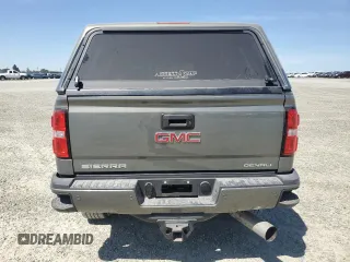 2018 GMC Sierra 2500HD Denali z VIN 1GT12UEY6JF101420, wystawiony jako Copart lot #55831995 z przebiegiem 17 288 mil mil oraz Czysty tytuł • Clean title. Historia ofert i sprzedaży dostępna na DreamBid. Obrazek 6.