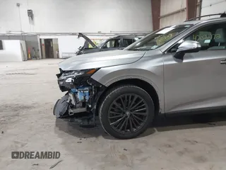 2024 Lexus RX 350 with VIN 2T2BAMCA2RC084662, listed as a IAAI auction lot 42026772 with 4,160 mi miles and . Bid and sale history available at DreamBid. Image 18.