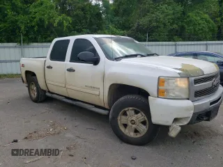 2011 Chevrolet Silverado 1500 LT with VIN 3GCPKSE35BG298230, listed as a Copart auction lot 53154235 with 371,347 mi miles and Salvage Title. Bid and sale history available at DreamBid. Image 4.