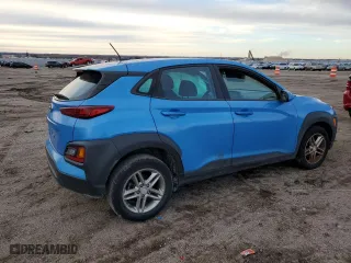 2019 Hyundai Kona SE with VIN KM8K12AAXKU252516, listed as a Copart auction lot 77579074 with 59,256 mi miles and Salvage Title. Bid and sale history available at carsss.com. Image 3.